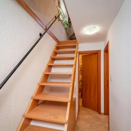 Alley Apartamento Omiš